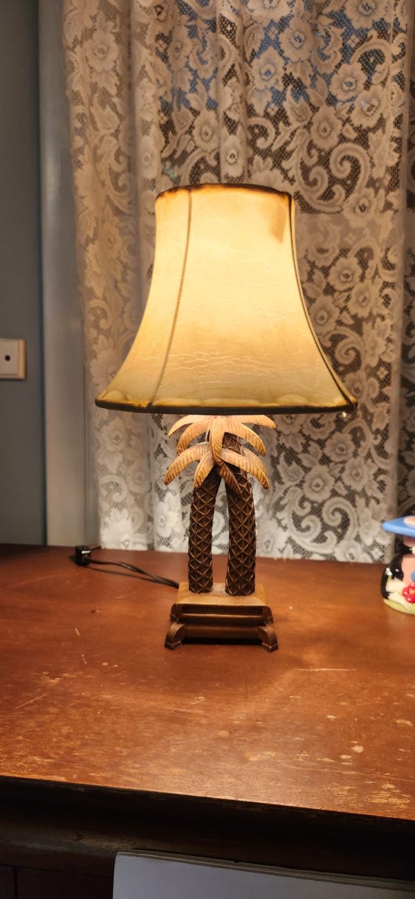 Vintage Cheyenne Palm Trees Table Lamp