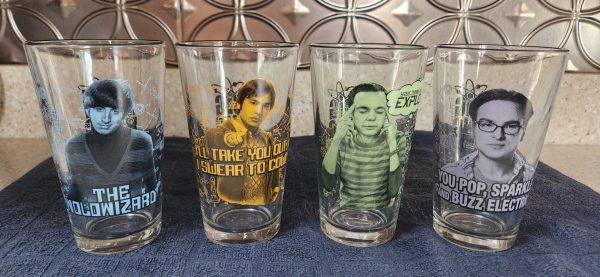 Big Bang Theory Pint Size Beer Glasses 4 PC Set - Image 3