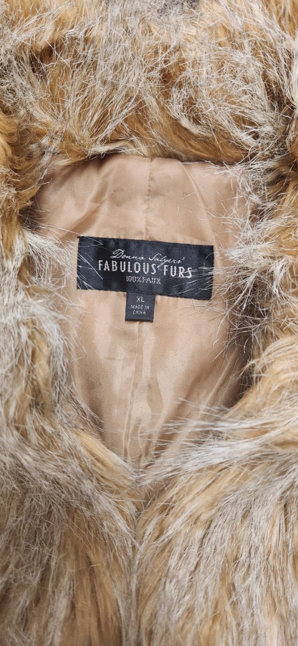 Donna Salyers Fabulous Faux Furs Woman's XL Tan/Cream Faux Fur Vest - Image 3