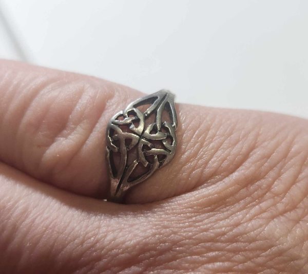 Sterling Silver Celtic Knot SZ 5 - Image 2