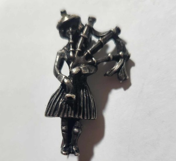 Scottish Piper Bagpipe Player Lapel/Hat Pin