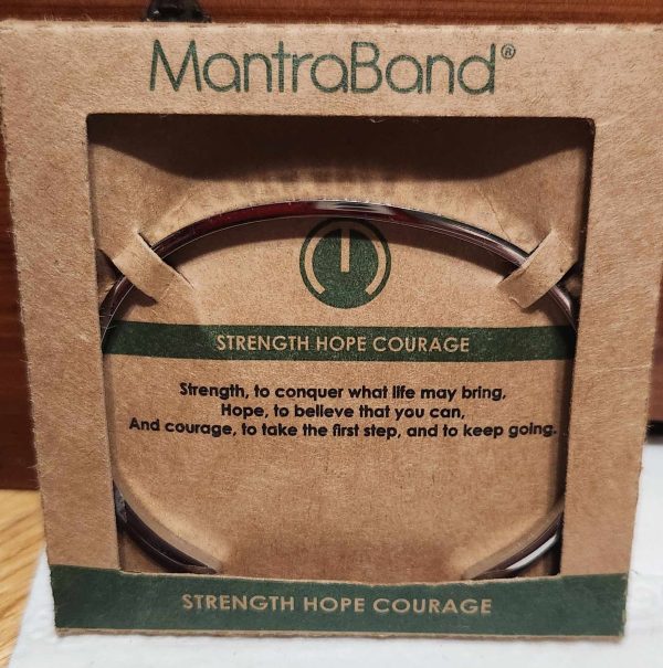 Mantra Band Bracelet STREGNTH HOPE COURAGE