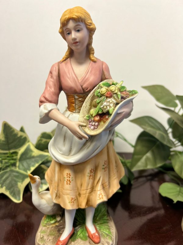 Ceramic Figurine Homco Lady or Man