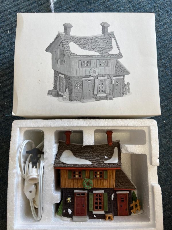 1990 Dept 56  Sleepy Hollow "Ichabod Crane's Cottage"