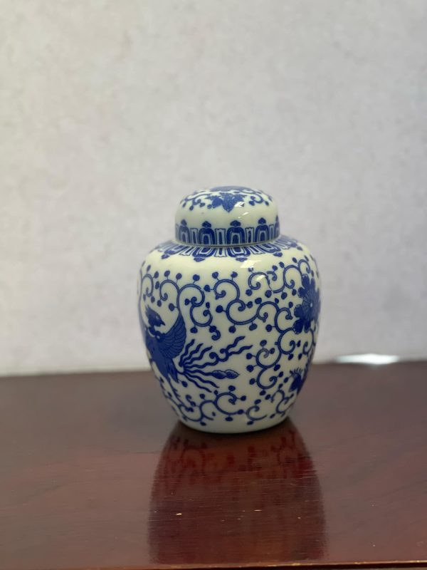 Vintage Blue / White Flying Phoenix Small Asian Ginger Jar w/ Lid