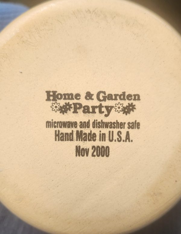 Home and Garden Party Small Canister Birdhouse 2000 Crock - Image 3